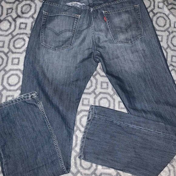 Men’s Levi’s Jeans - Picture 5 of 10